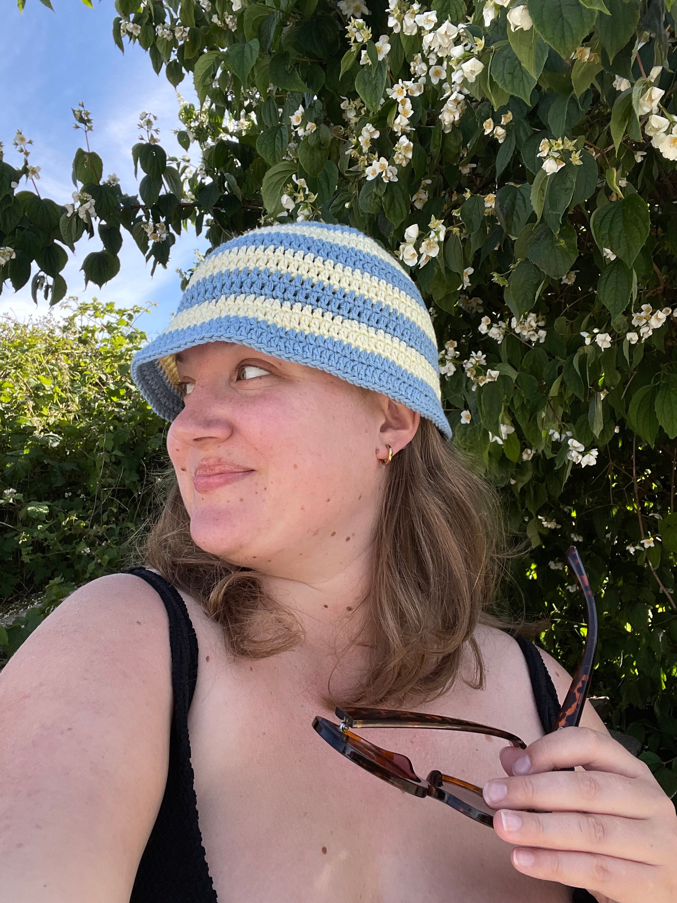 Lisa Bucket Hat Ljusblå/gul