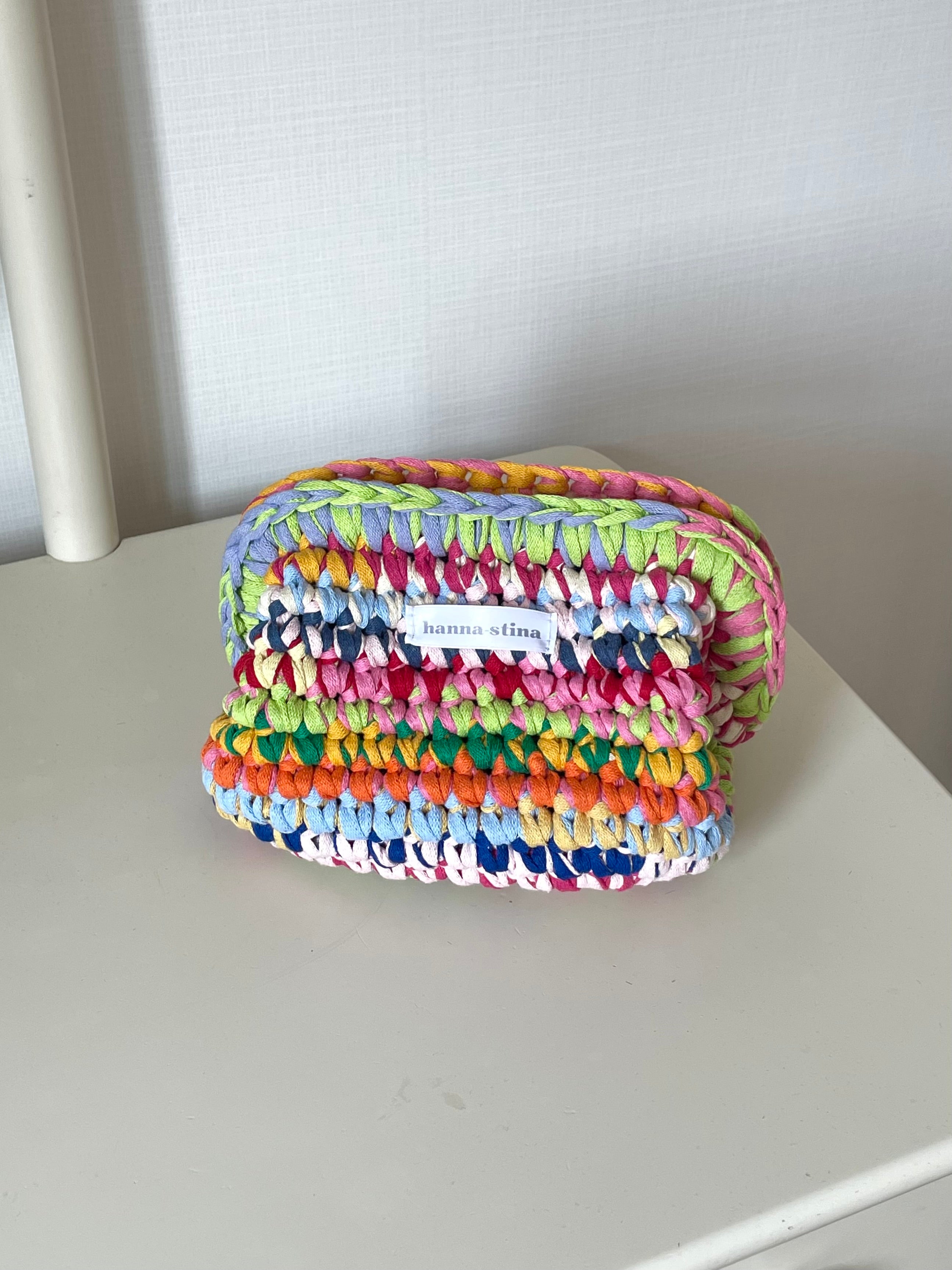 Esternecessären Konfetti 1