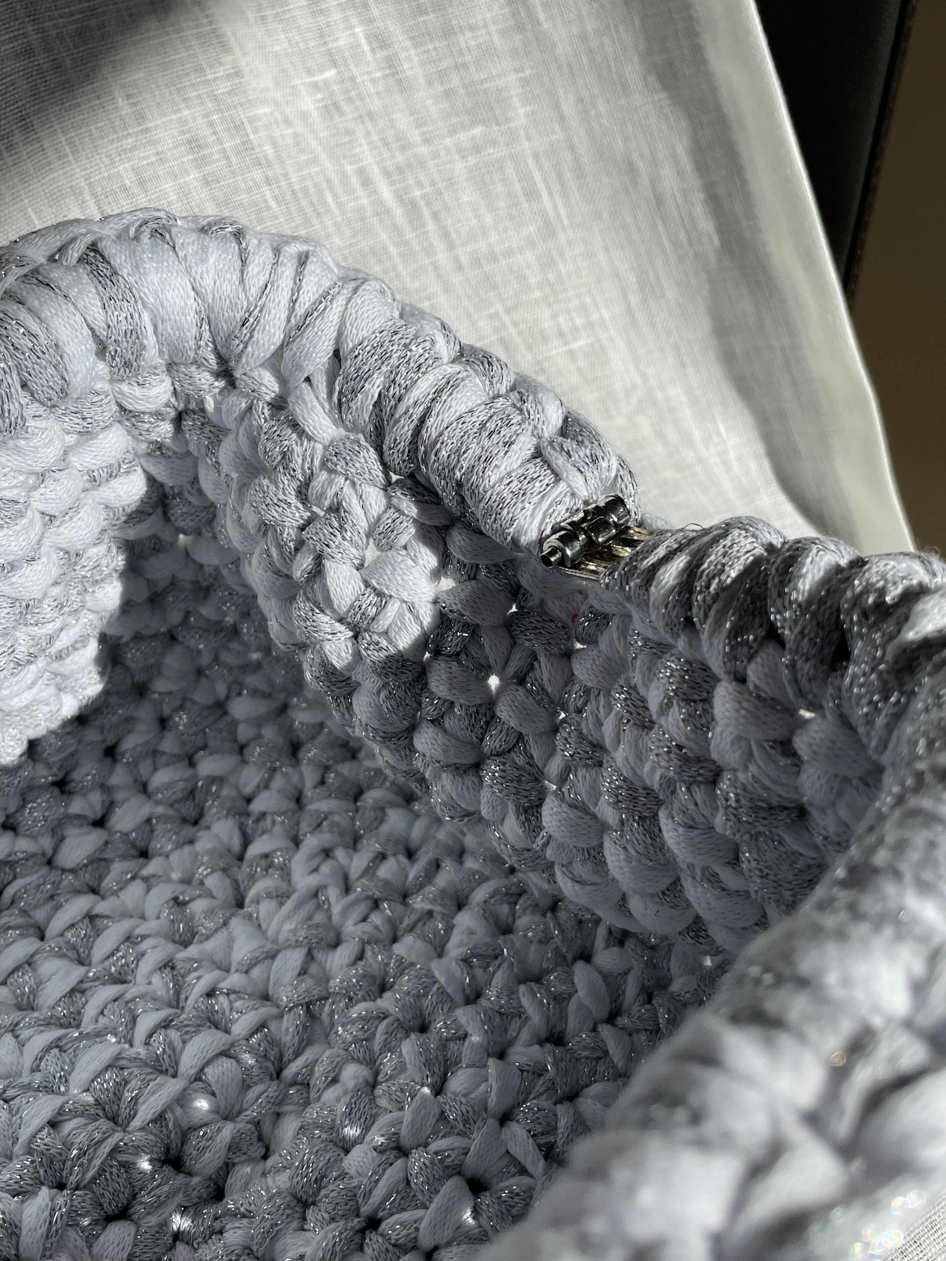 Esternecessären - Vit/silver